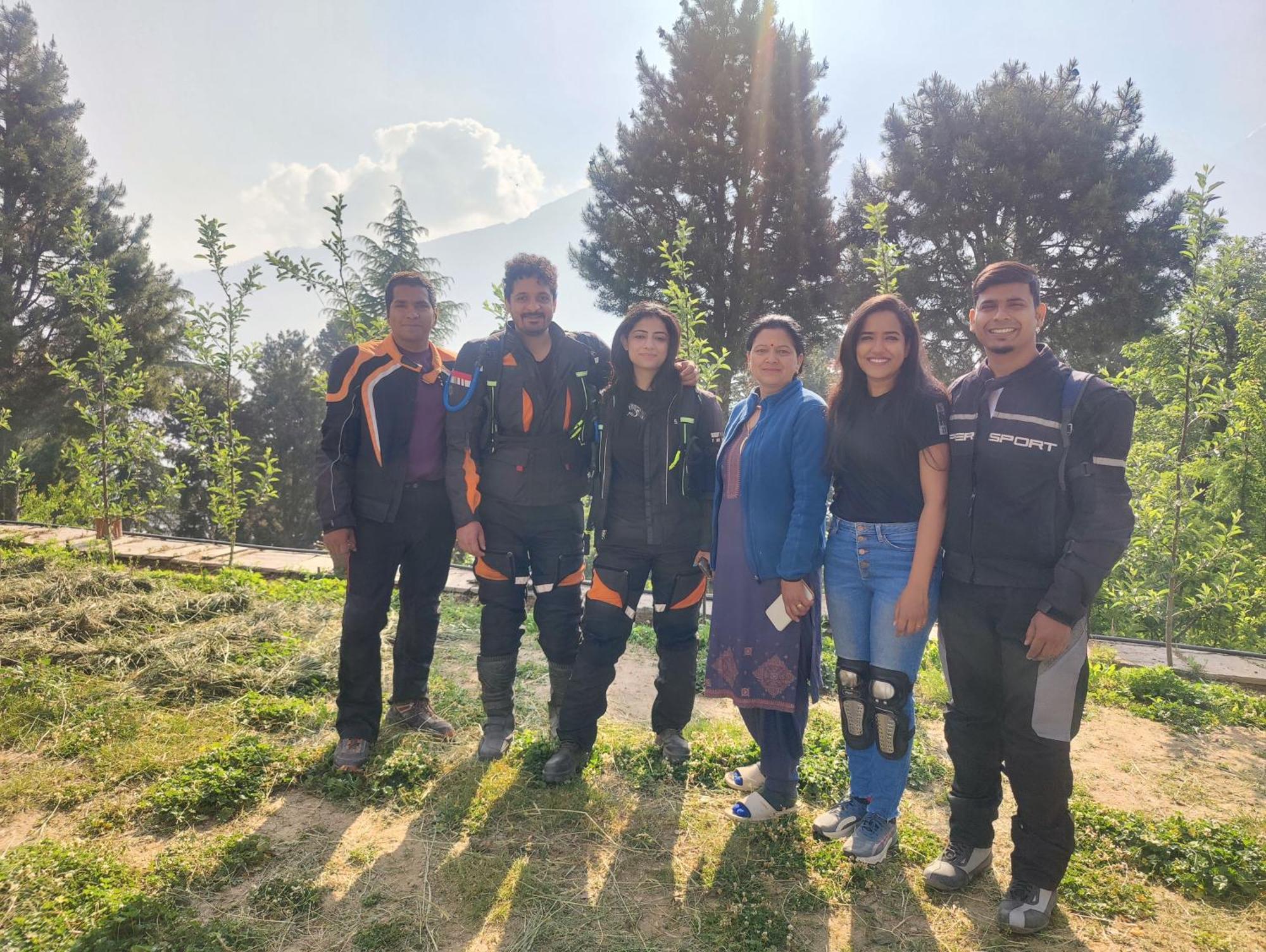 Silk Route Home Stay Kalpa Luaran gambar