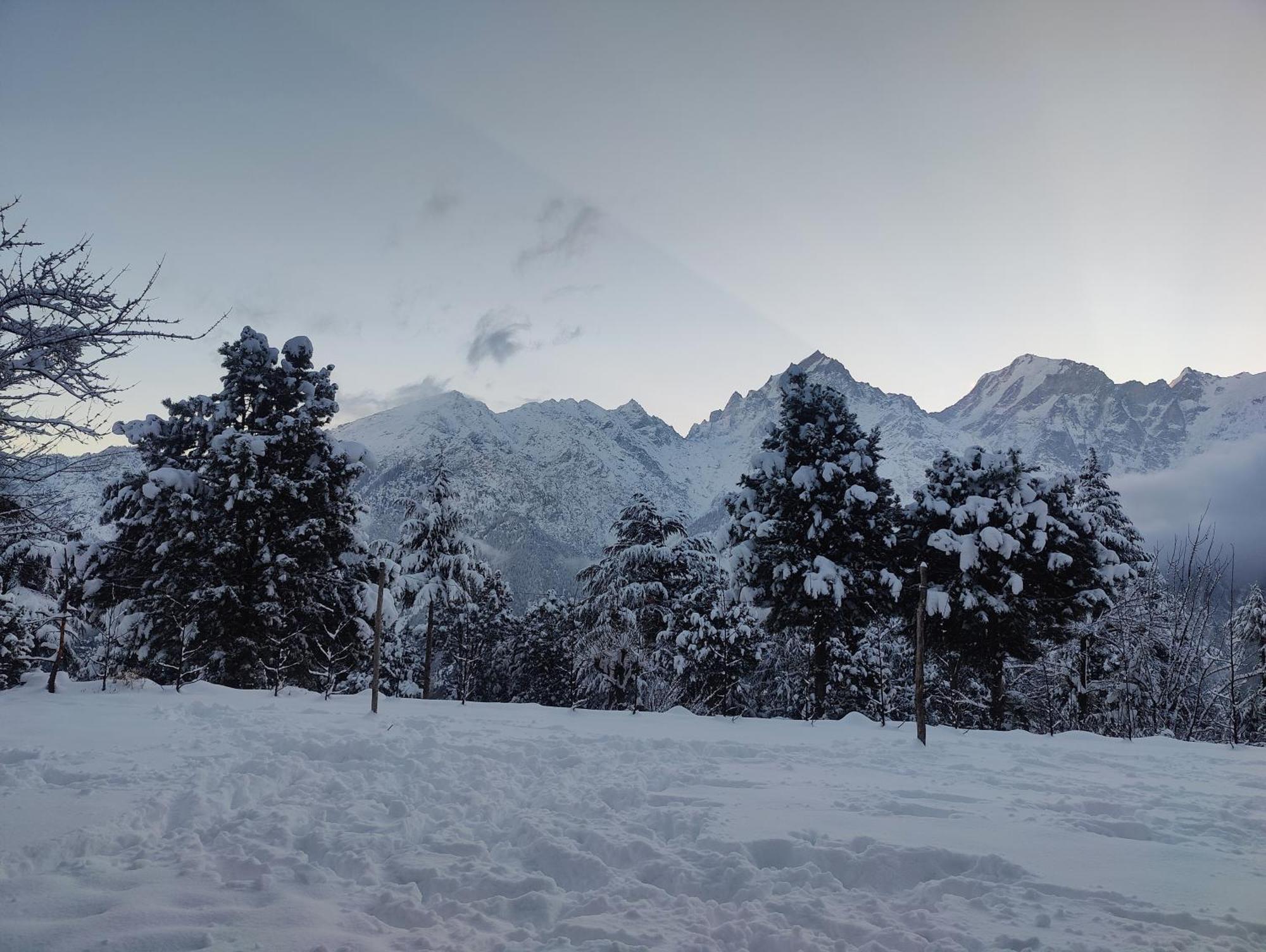Silk Route Home Stay Kalpa Luaran gambar
