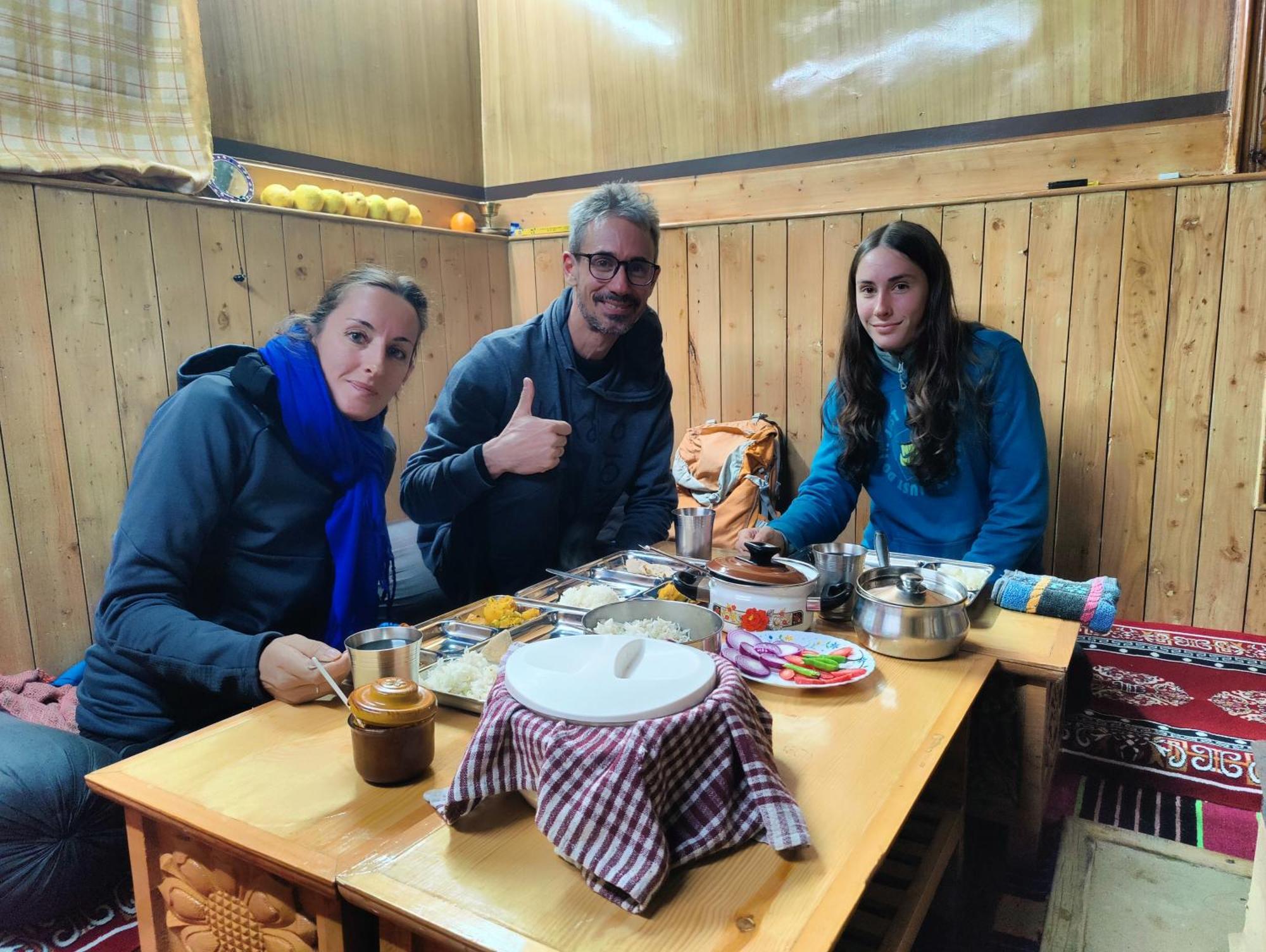 Silk Route Home Stay Kalpa Luaran gambar